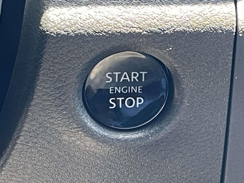 New 2026 Boulder Gray Pearl Nissan Crew Cab SV image 24