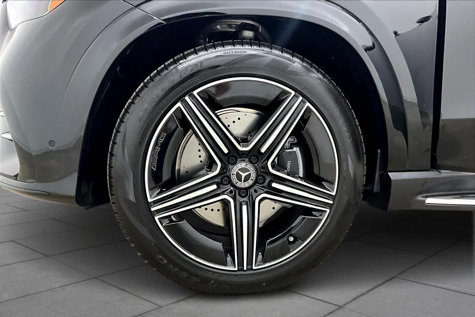 New 2026 Black Mercedes-Benz GLE 450 image 11