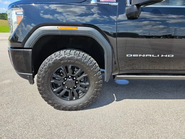 Used 2021 EBONY TWILIGHT METALLIC GMC Denali image 27