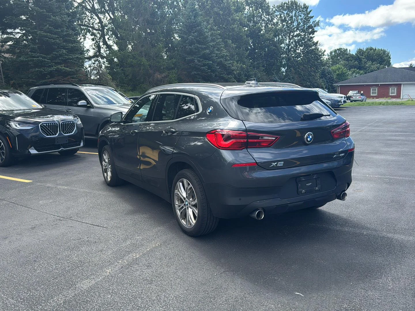 Used 2020 Mineral Gray Metallic BMW xDrive28i image 6