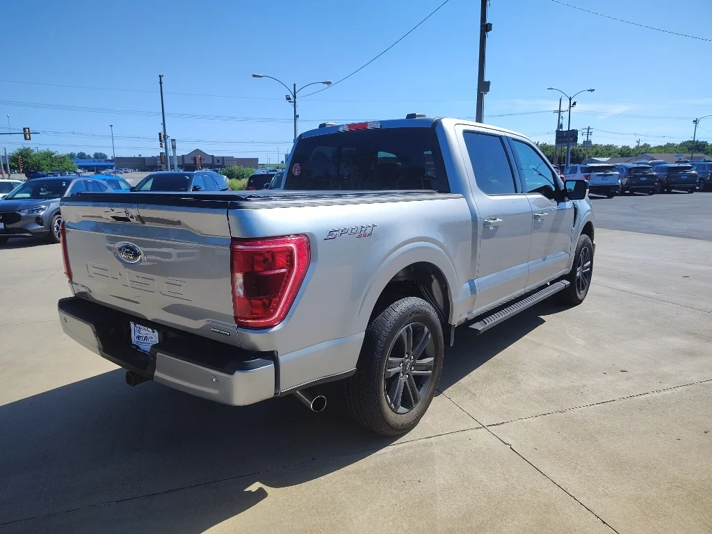 Used 2023 Iconic Silver Metallic Ford XLT image 4