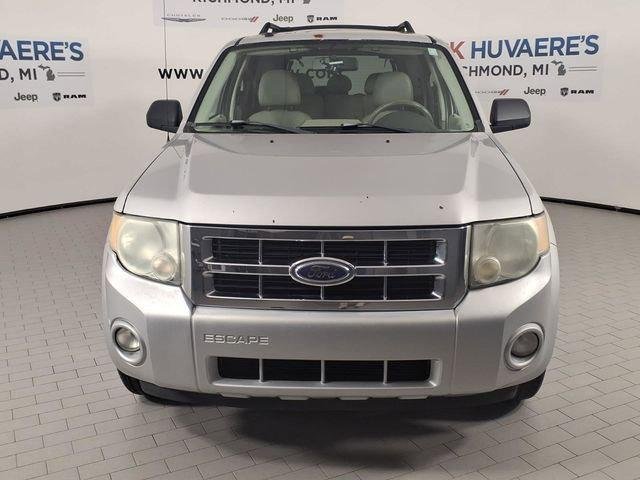 Used 2008 Ford Escape XLT with VIN 1FMCU03118KB09939 for sale in Richmond, MI