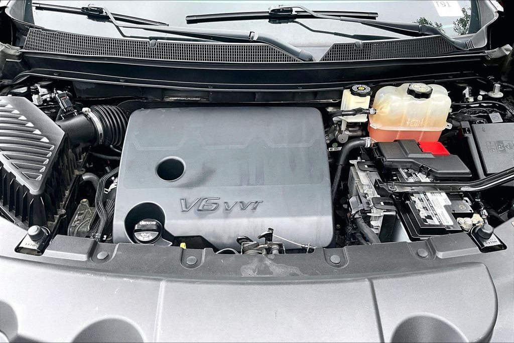 Used 2020 Black Chevrolet LS image 9
