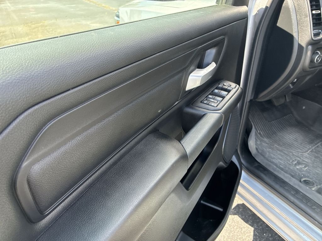 Certified Used 2025 Silver Ram Tradesman image 13