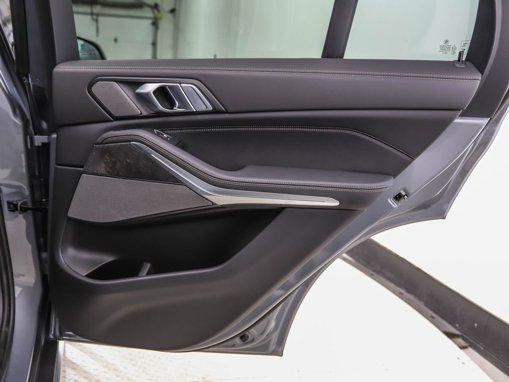 New 2026 Gray Metallic BMW xDrive40i image 25