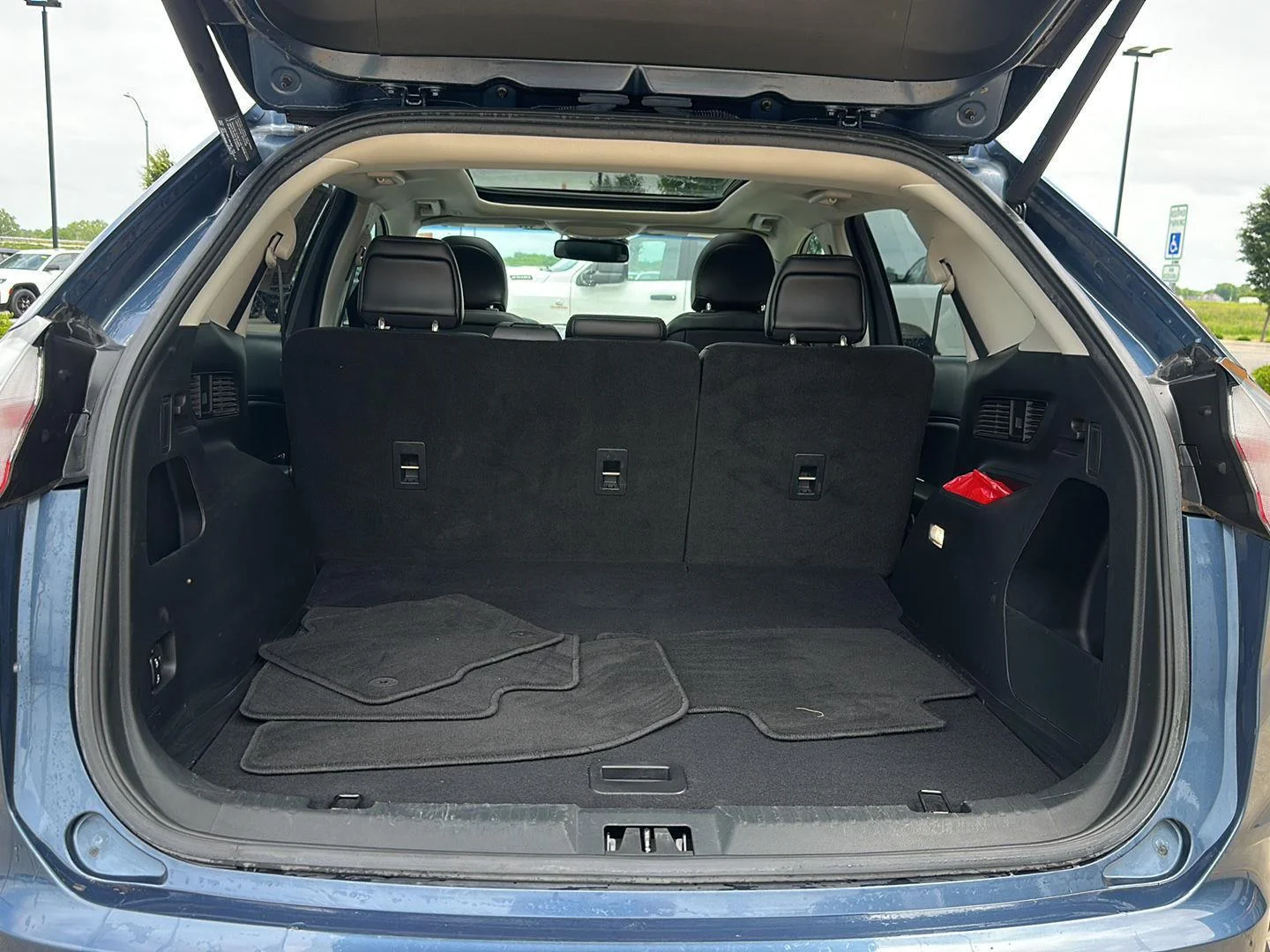 Used 2019 Blue Metallic Ford SEL image 30