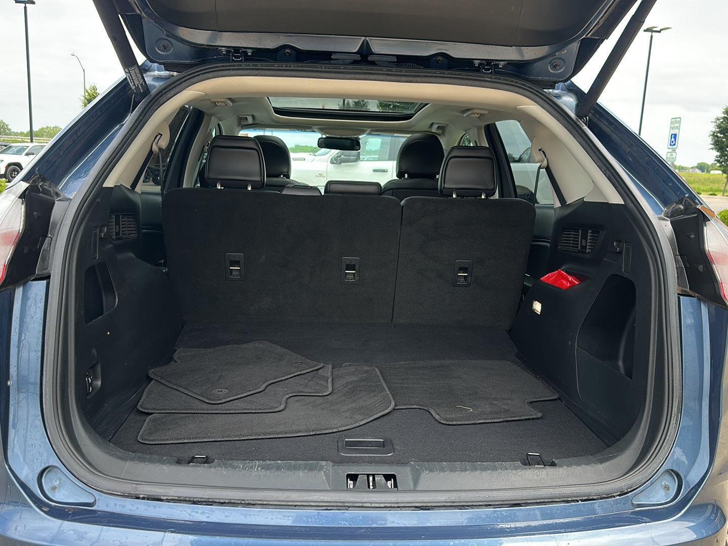 Used 2019 Blue Metallic Ford SEL image 30