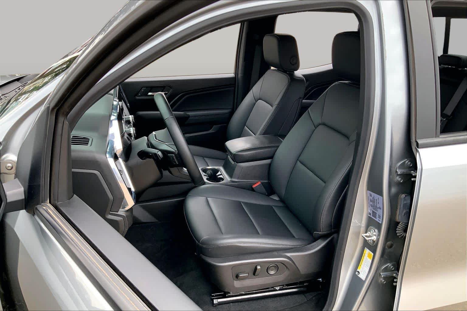 Pre-Owned 2025 GMC Canyon 4WD Elevation