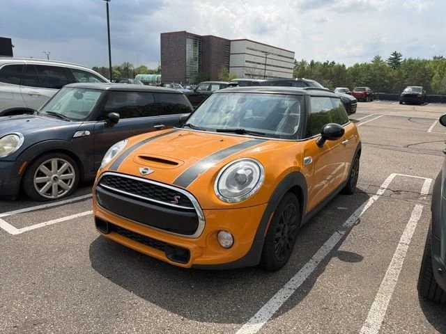 2018 MINI Cooper S's photo