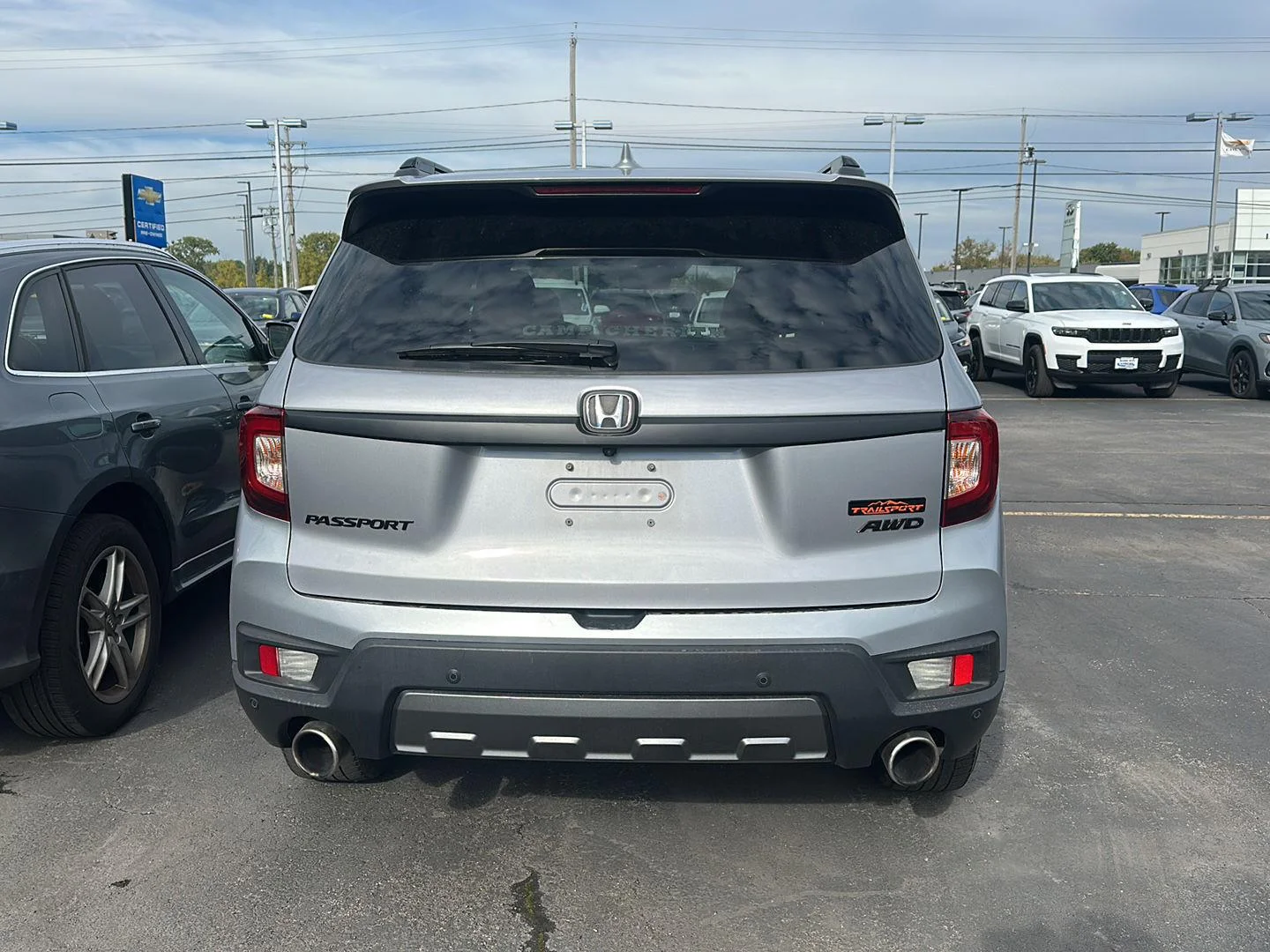 Used 2022 Lunar Silver Metallic Honda TrailSport image 3