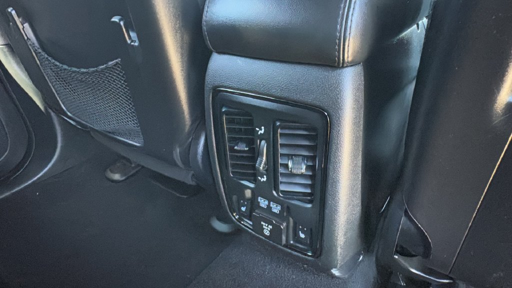 Used 2021 Silver Jeep High Altitude image 18
