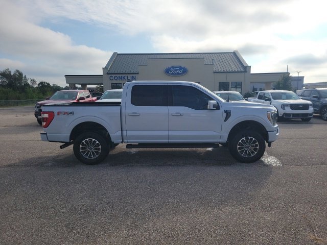 Used 2022 White Metallic Ford Lariat image 28
