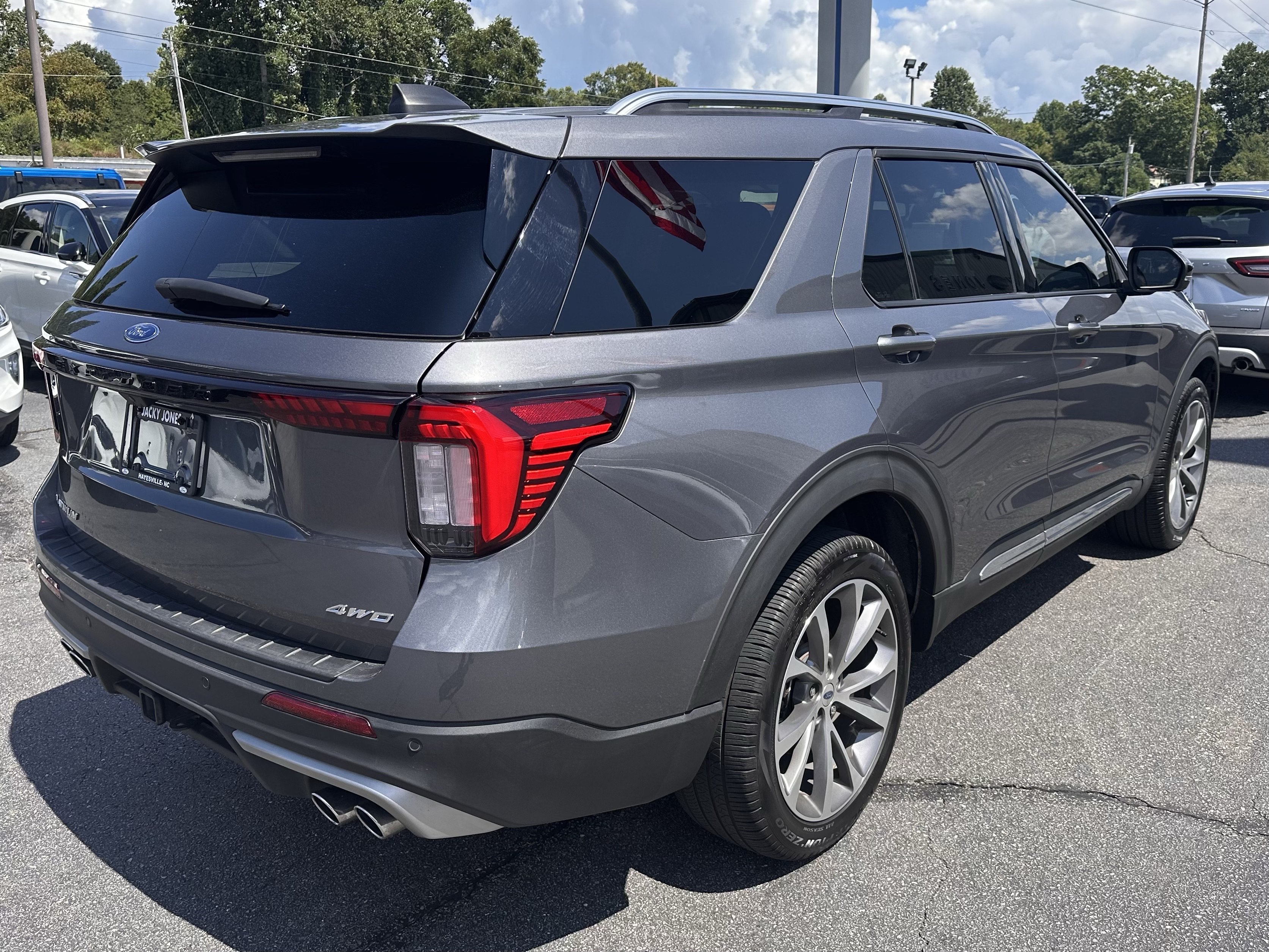 Used 2025 Carbonized Gray Metallic Ford Platinum image 6