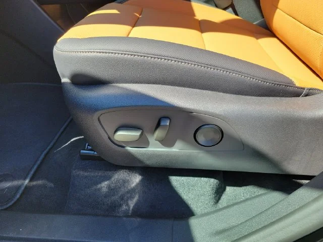 2027 Chevrolet Traverse Z71 - Photo 25