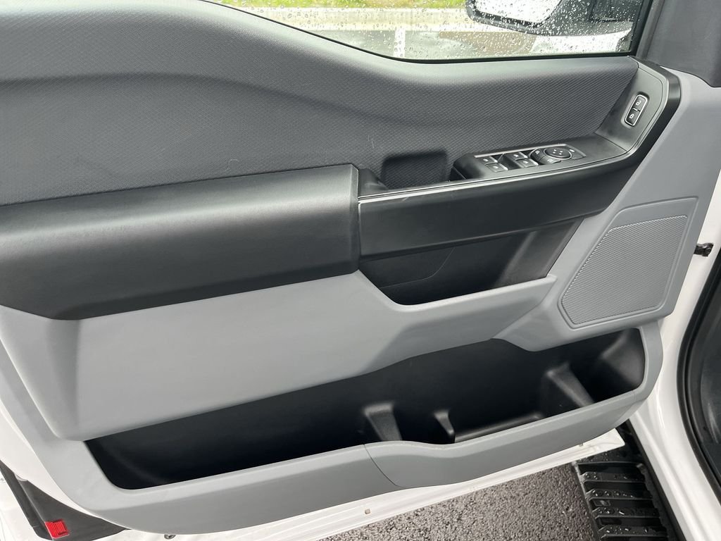 Used 2024 White Ford XL image 13
