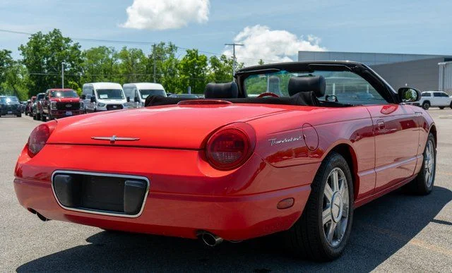 Used 2004 Red Ford Base image 20