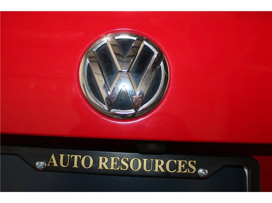 Used 2019 Red Volkswagen SEL image 18