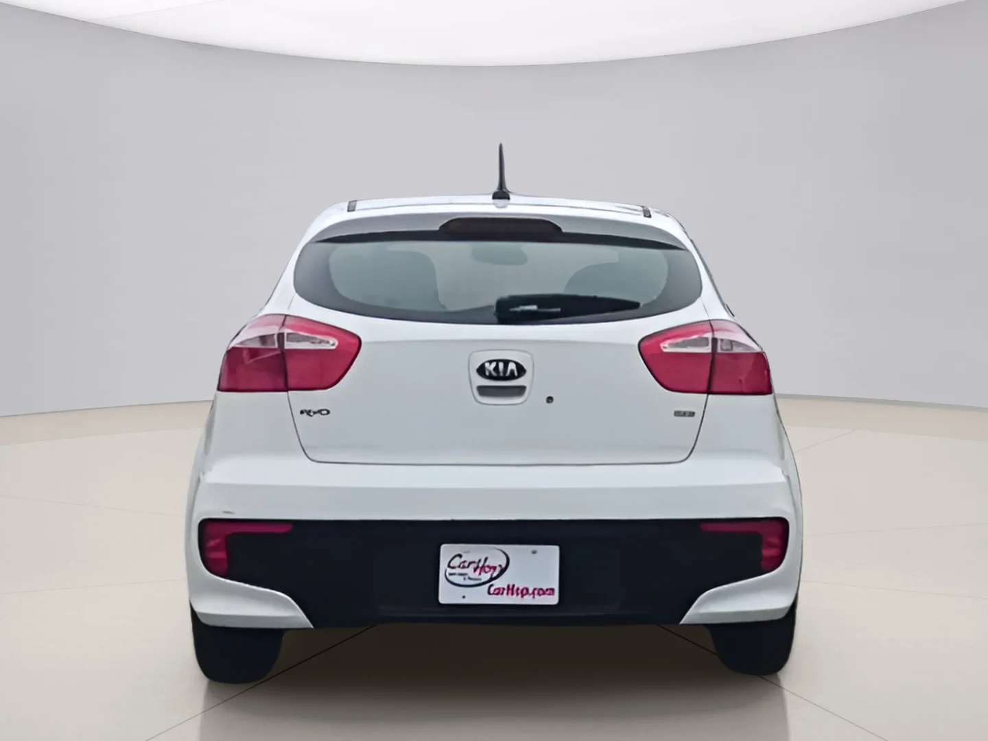 Used 2016 White Kia LX image 4