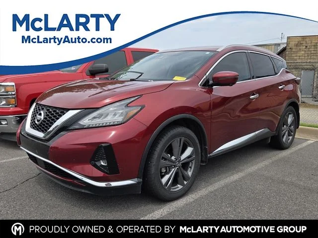 Used 2021 Red Nissan Platinum image 1