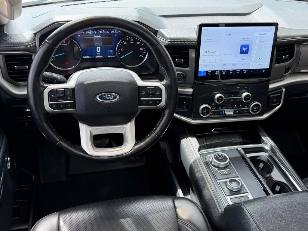 Used 2022 White Ford XLT image 16