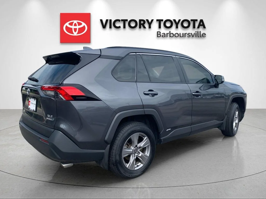 Used 2024 Gray Toyota XLE image 7