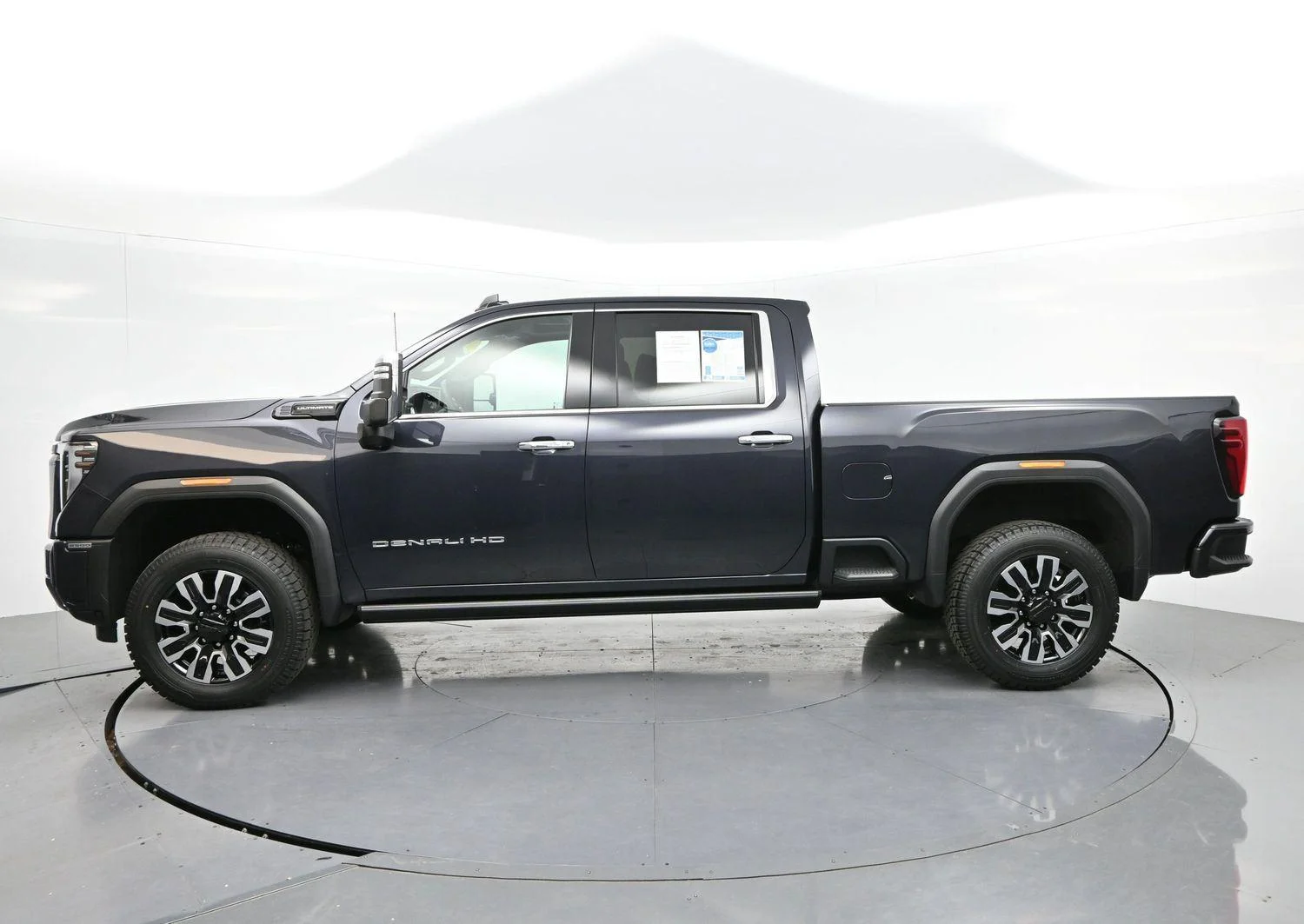 Used 2024 Titanium Rush Metallic GMC Denali Ultimate image 4