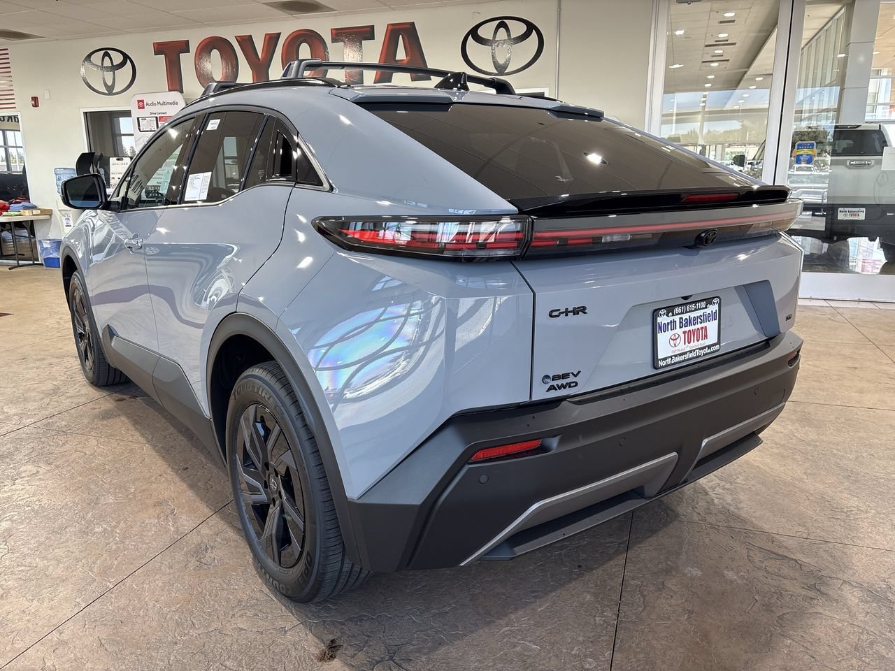 2026 Toyota C-HR SE - Photo 8