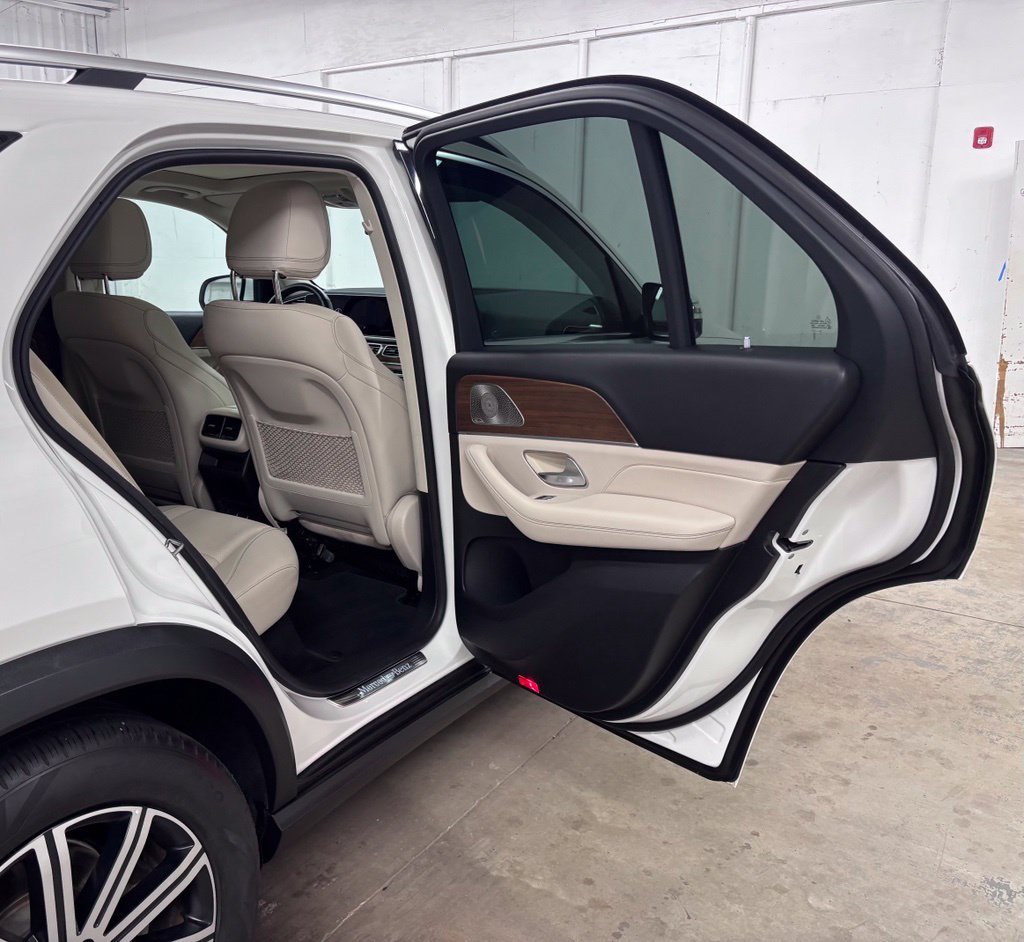 Used 2024 White Mercedes-Benz GLE 450 image 19