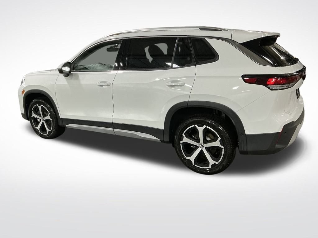 New 2026 White/off-white Volkswagen 2.0T SE image 3