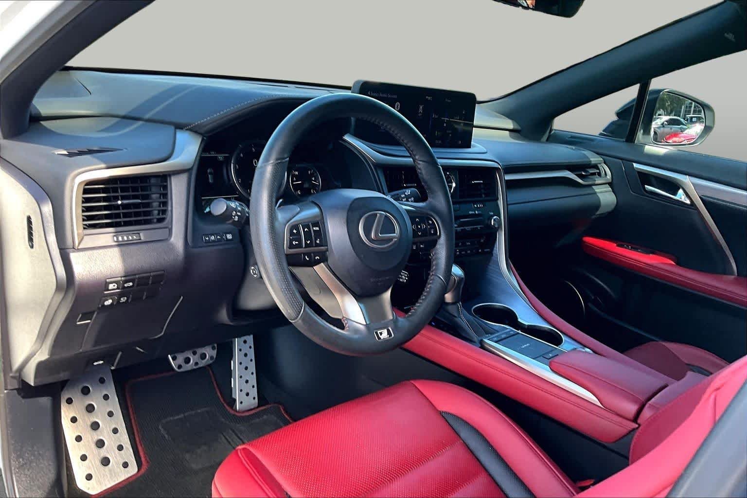 Certified Used 2022 Ultra White Lexus F SPORT Handling image 18