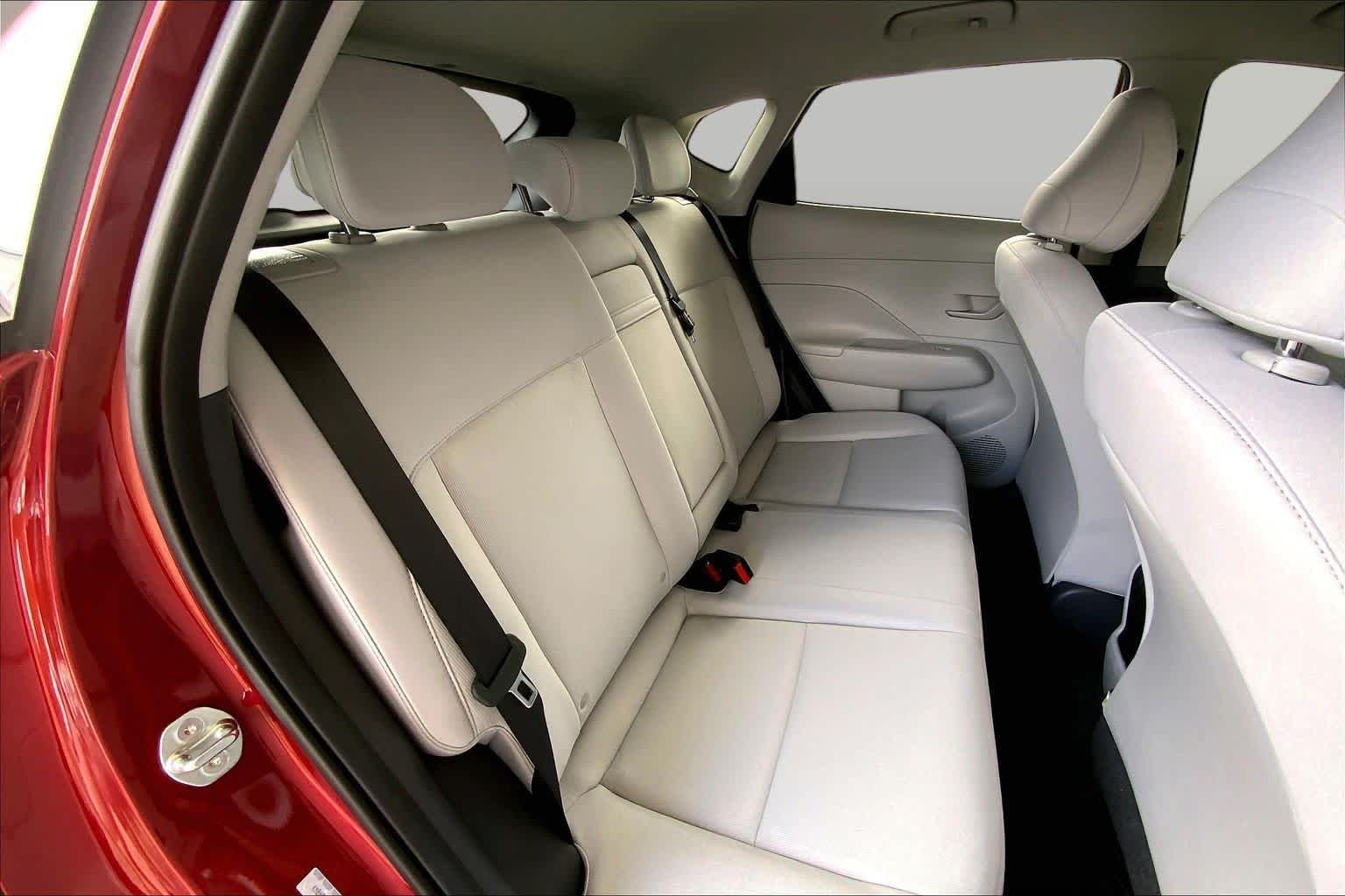Used 2025 Ultimate Red Metallic Hyundai SEL Convenience image 18