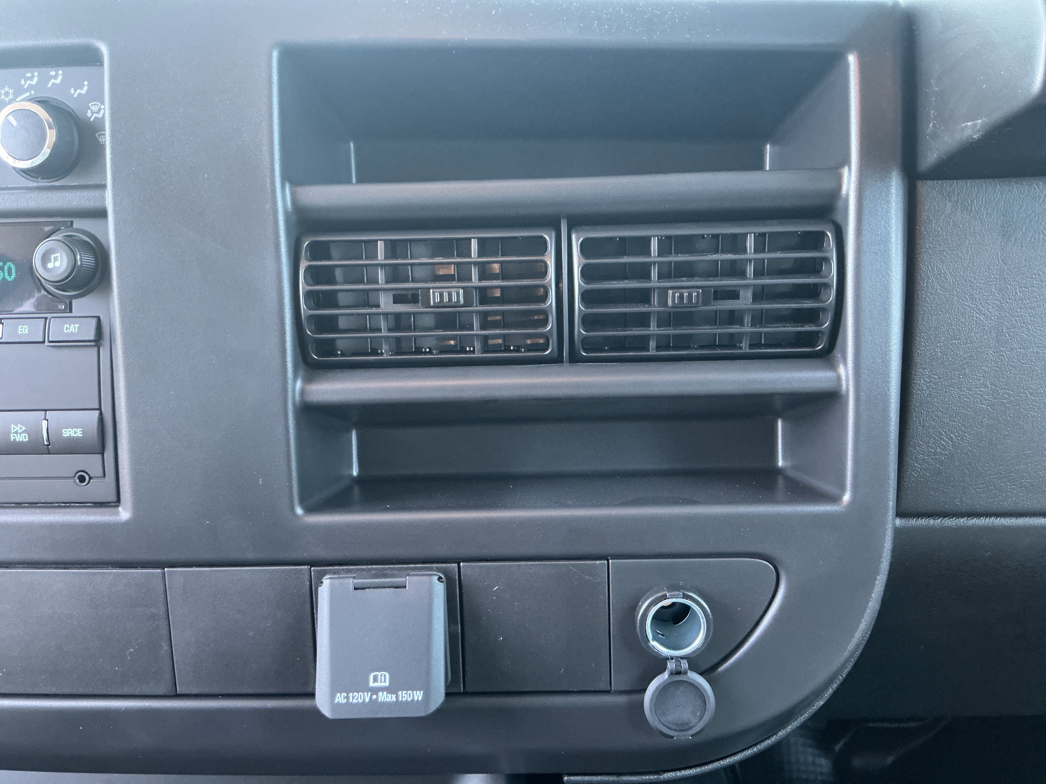 2026 Chevrolet Express Cargo Work Van - Photo 18