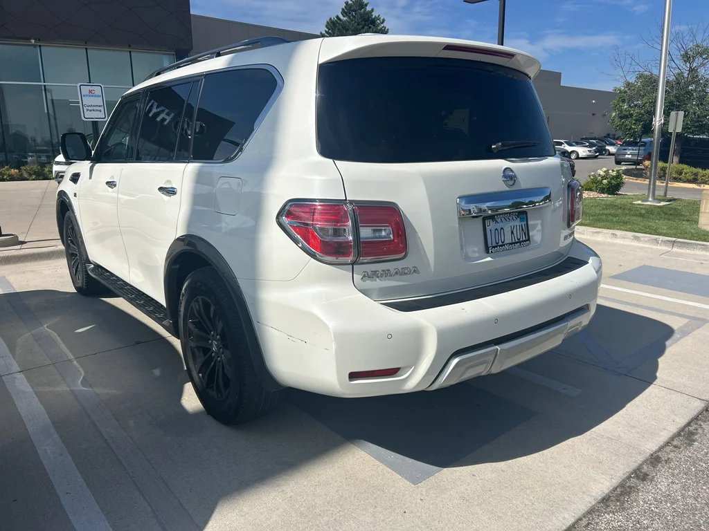 Used 2017 Pearl White Nissan Platinum image 6