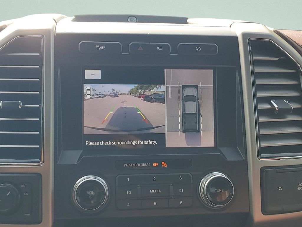 2020 Ford F-150 Platinum - Photo 18
