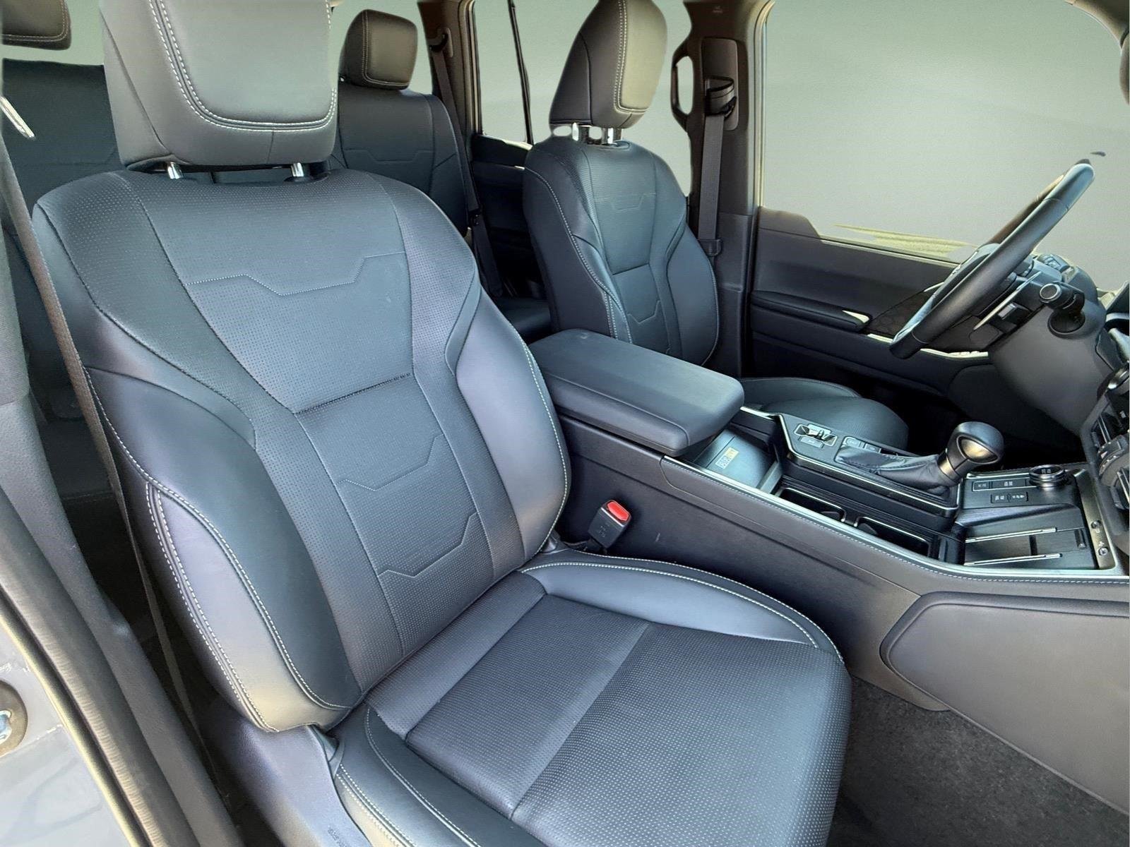 Used 2025 Incognito Lexus GX 550 Luxury+ image 21