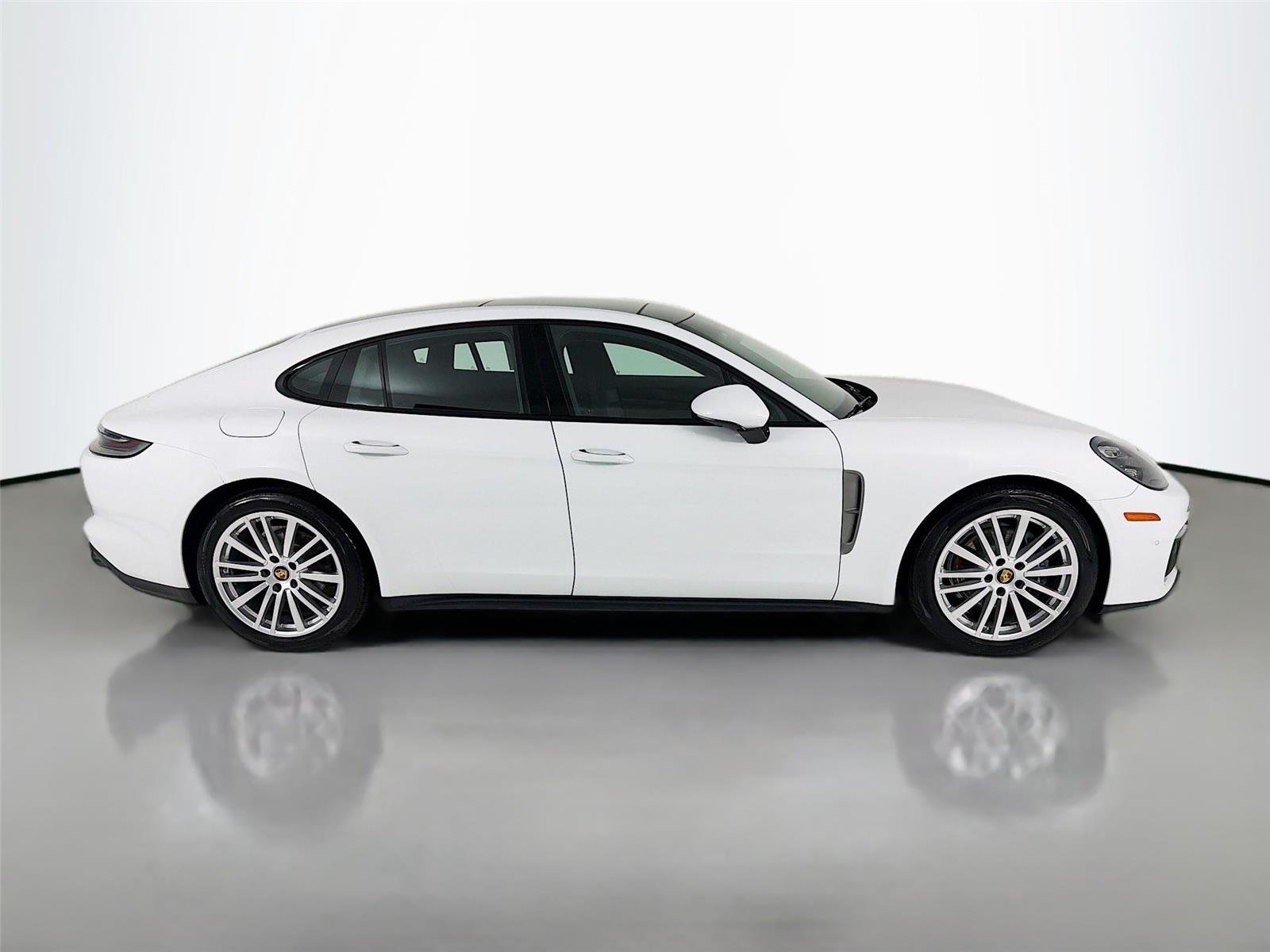 Used 2023 Carrara White Metallic Porsche 4 Platinum Edition image 27