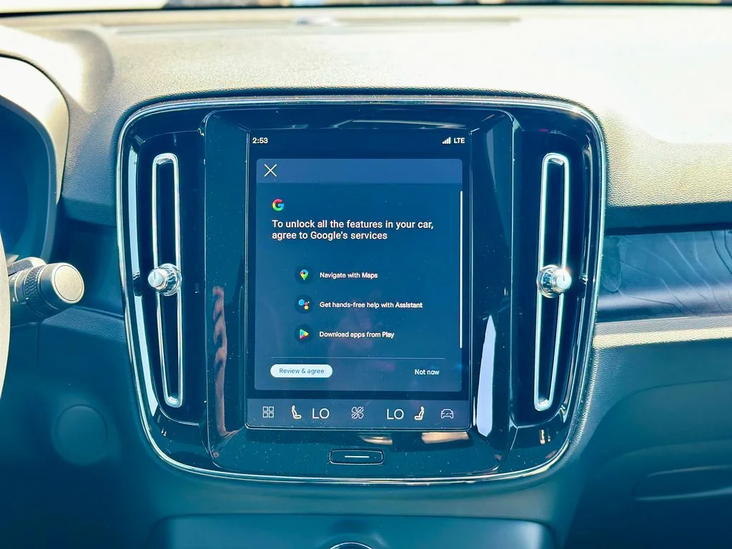 New 2025 Silver Volvo Plus image 12