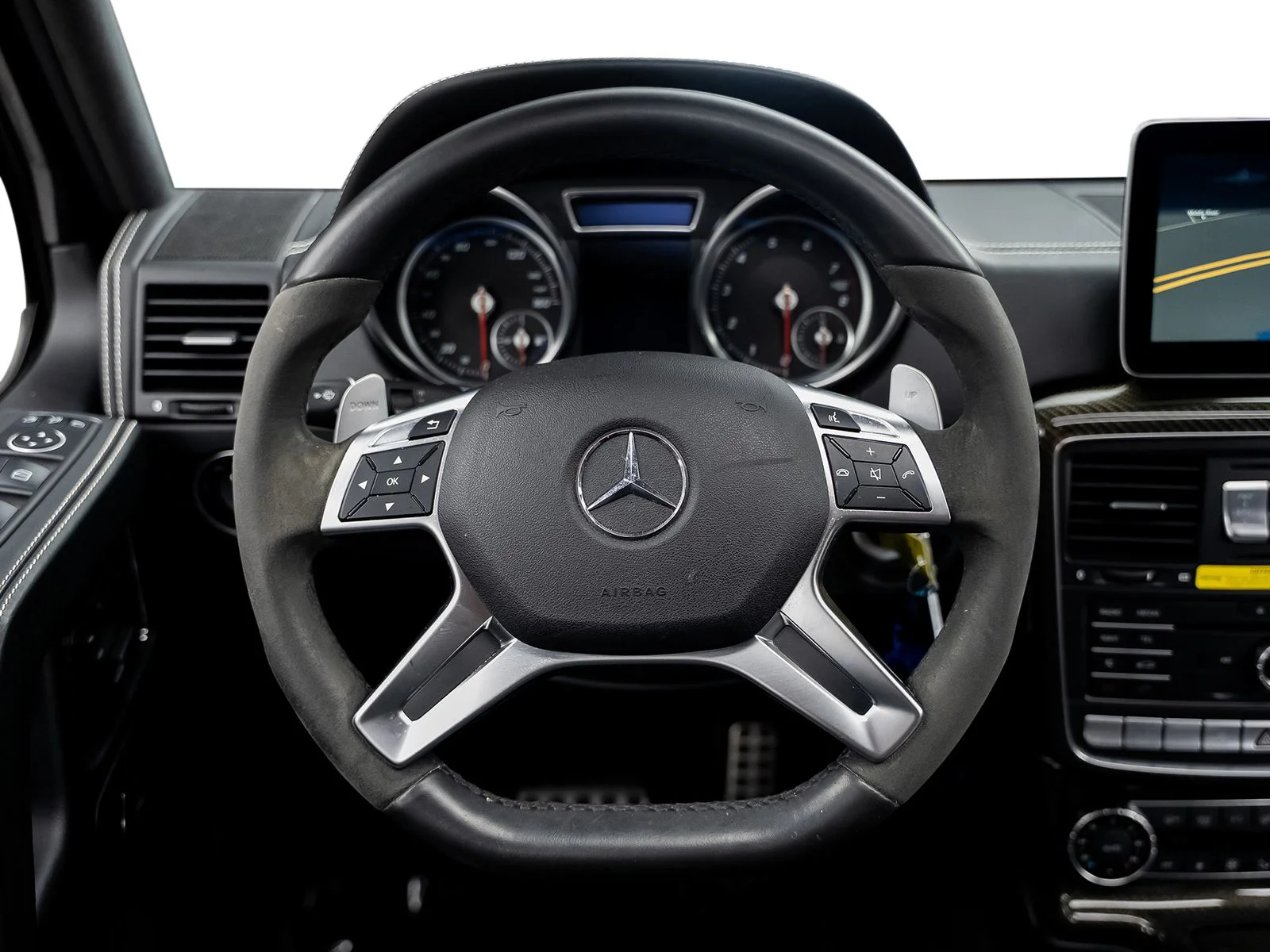 Used 2017 White Mercedes-Benz G 550 Squared image 34