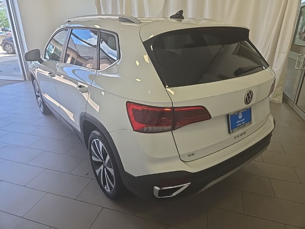Used 2023 Pure White Volkswagen 1.5T SE image 2