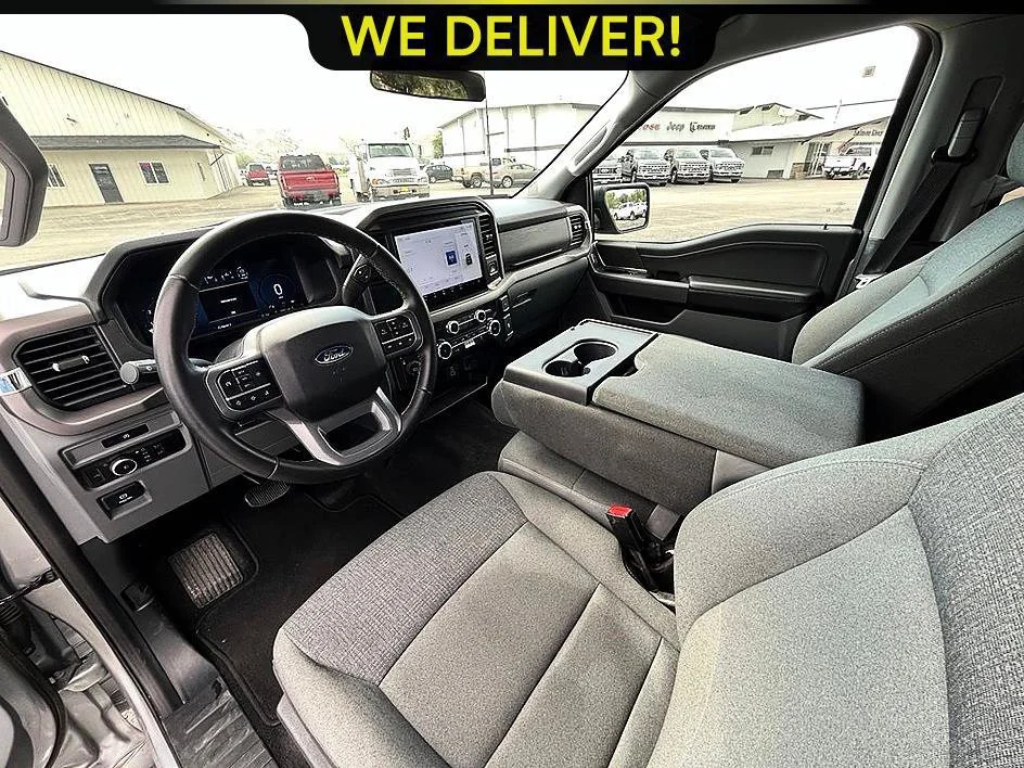 Used 2025 Silver Ford XLT image 10