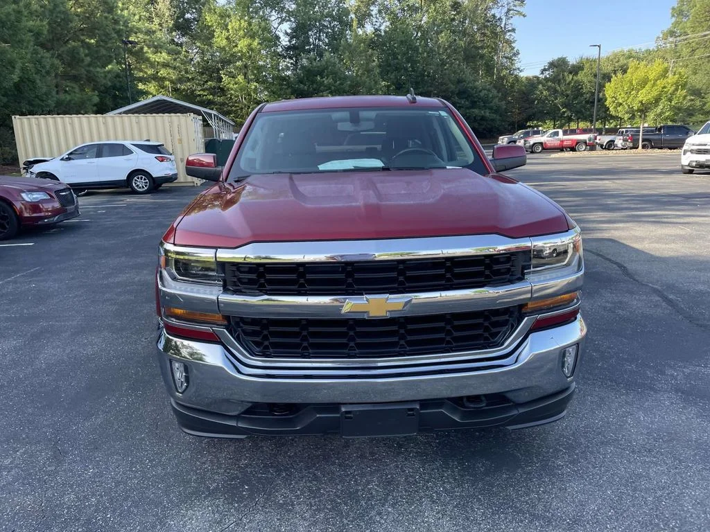 Used 2018 CAJUN RED TINTCOAT Chevrolet LT image 2