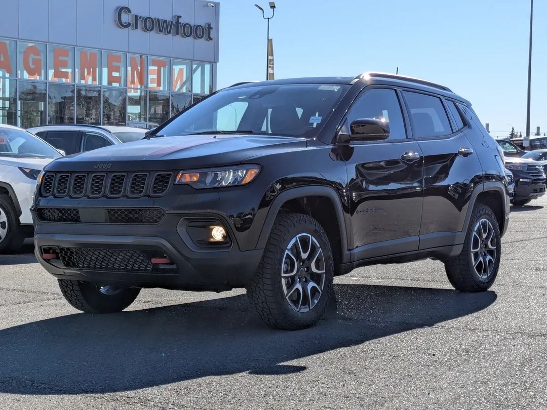 New 2026 Black Jeep Trailhawk - - 4x4 - Trailer Tow Group - Pano Sunroof - Alpine Audio - Trail Rated & More! image 4