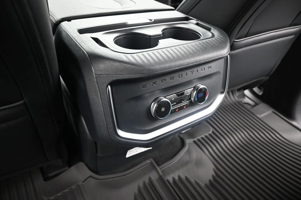 New 2027 Agate Black Metallic Ford Platinum image 22