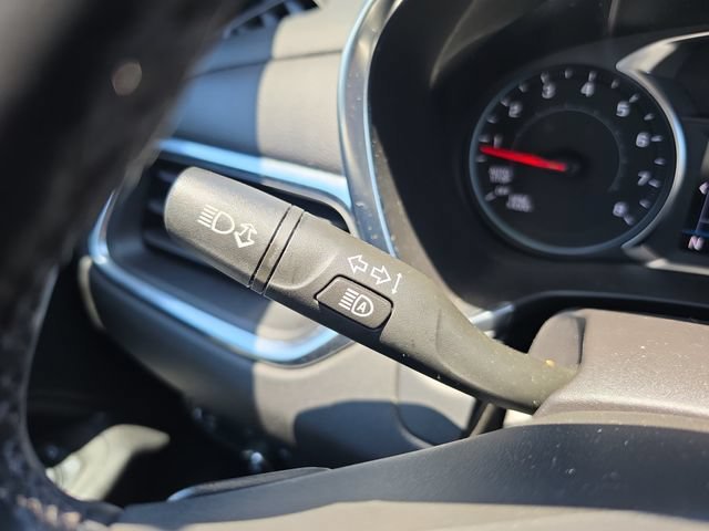 Used 2024 Summit White Chevrolet LT image 24