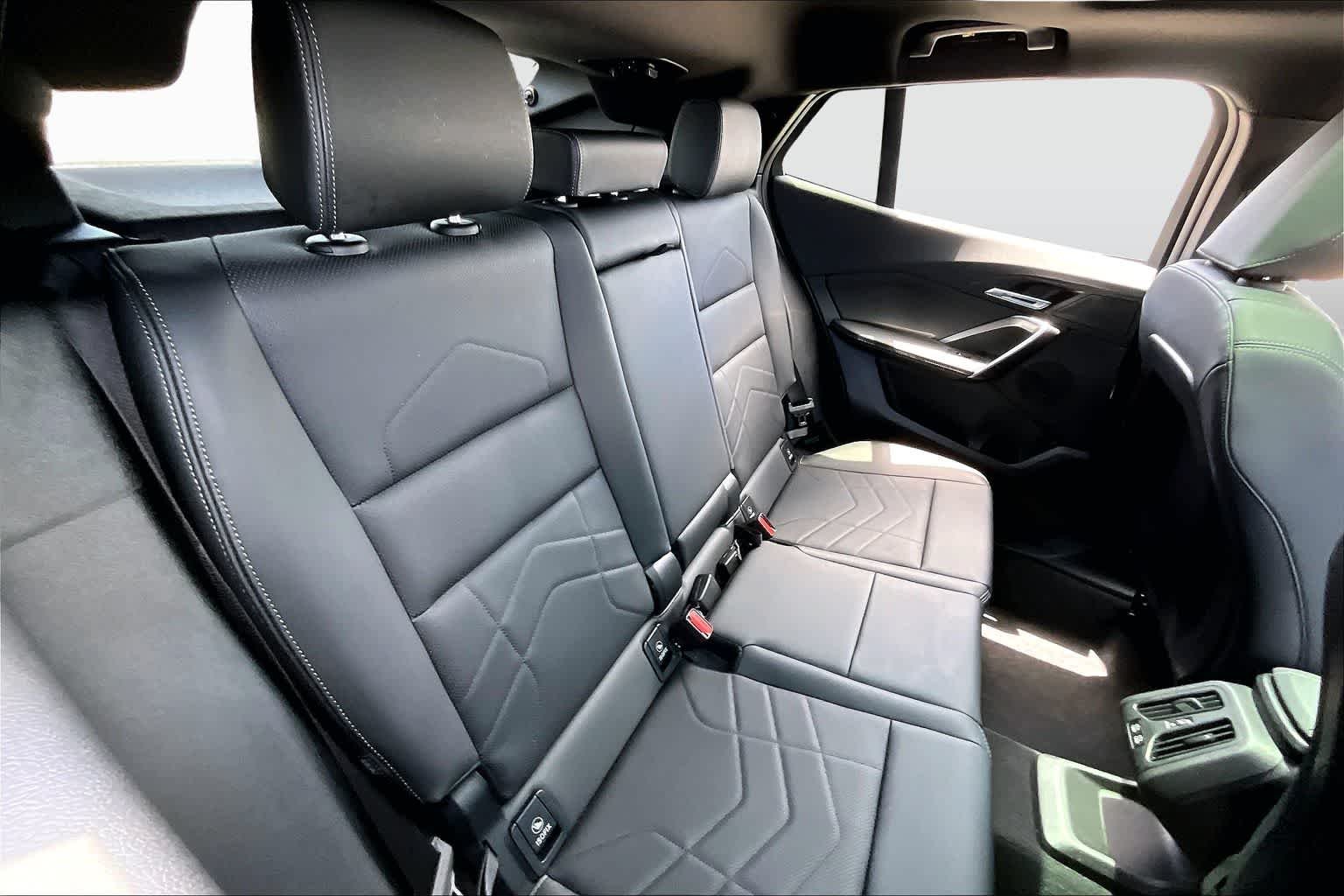 Used 2026 Skyscraper Grey Metallic BMW xDrive28i image 19
