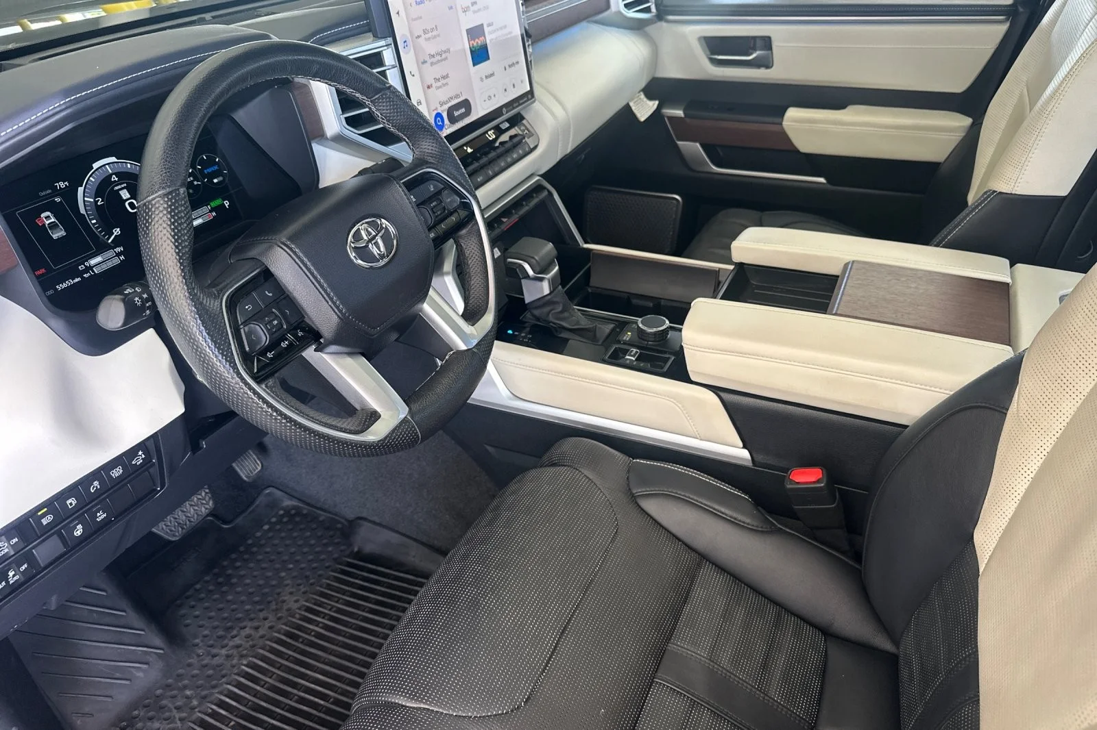 Used 2023 MIDNIGHT BLACK Toyota Capstone Hybrid image 9