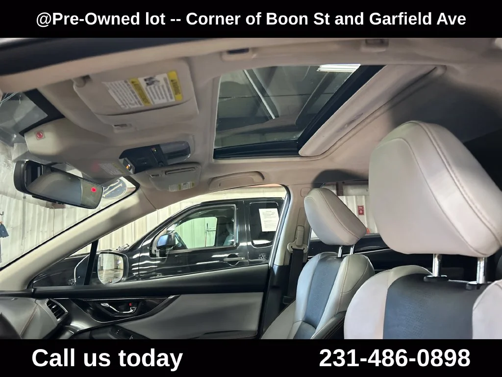 Used 2018 White Subaru 2.0i Limited image 14