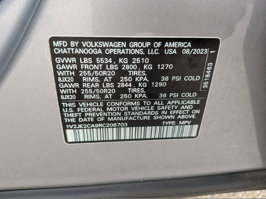 Used 2024 Silver Volkswagen 2.0T SE w/Technology image 35
