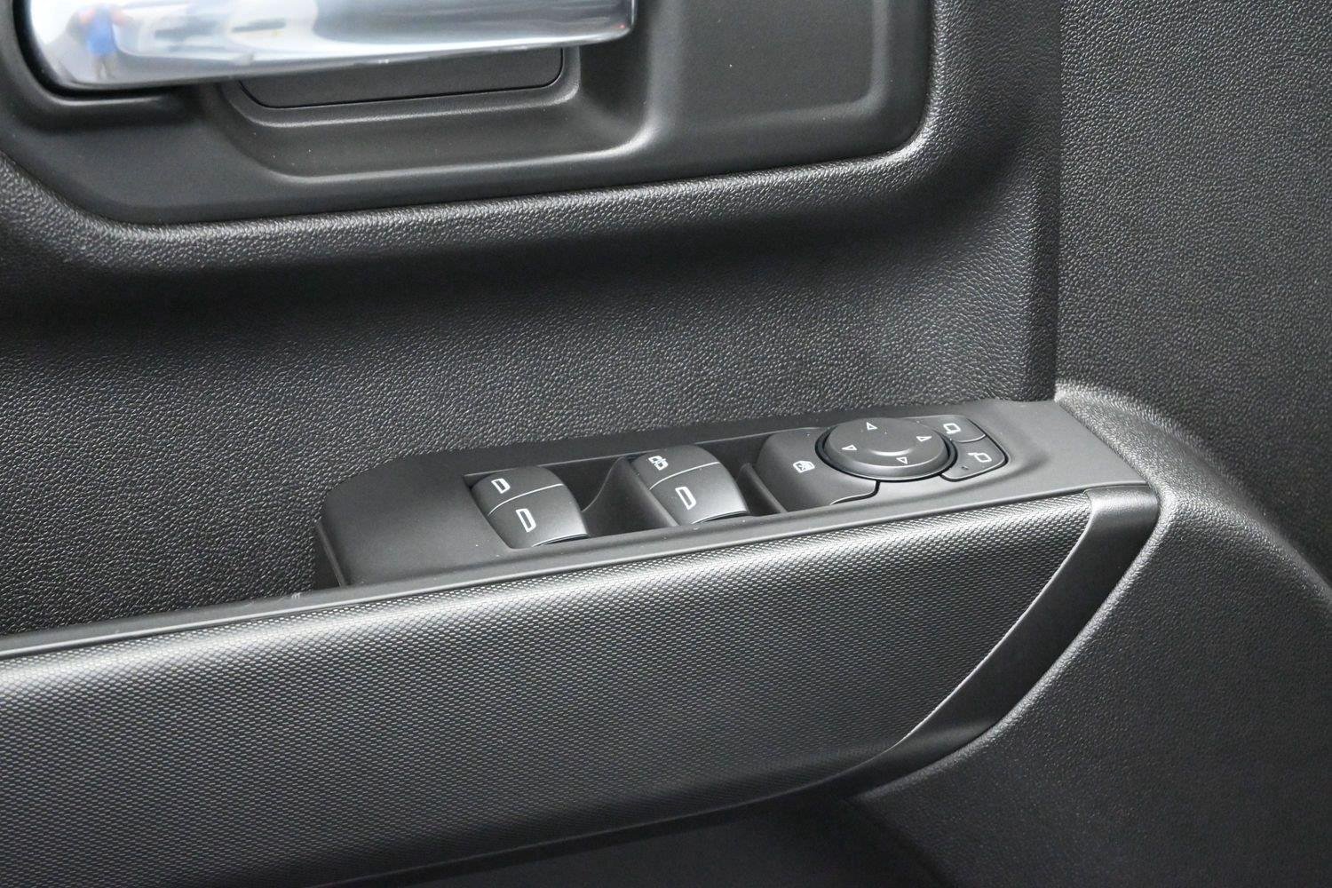 Used 2025 Summit White Chevrolet WT image 11