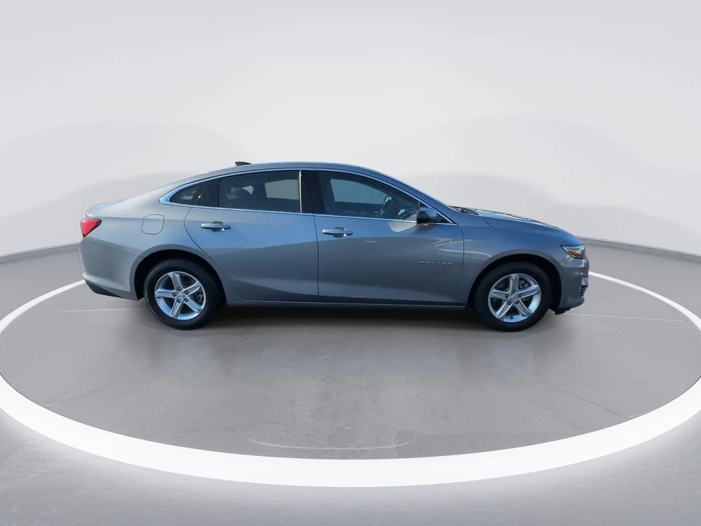 Used 2024 Gray Chevrolet LS image 9
